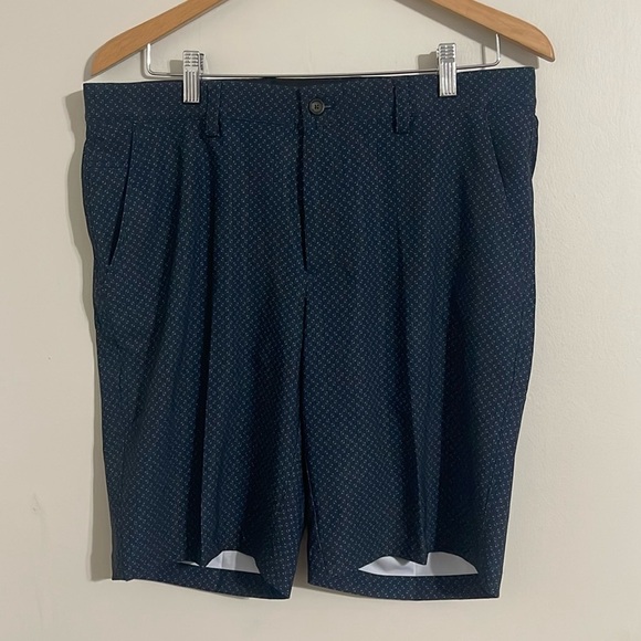 Greg Norman microlux blue pattern shorts 34 - Picture 1 of 6